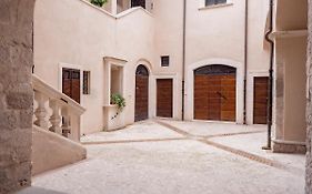 Palazzo Dei Pavoni, Relais Di Charme